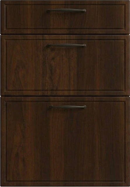 Front F8 Orzech